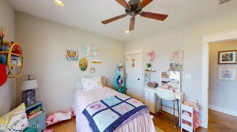 Bedroom - 856 E Woodford Cv, Hernando, MS 38632 photo 7 of 9