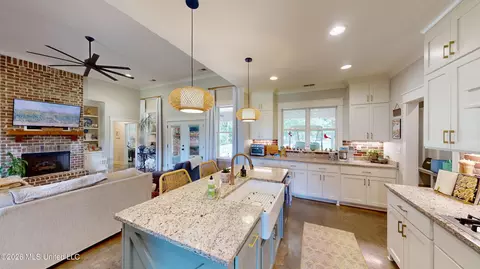 Kitchen - 856 E Woodford Cv, Hernando, MS 38632 photo 1 of 2