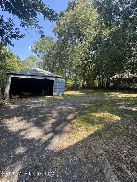 Exterior - 232 Mitchell Ave, Jackson, MS 39216 photo 2 of 3