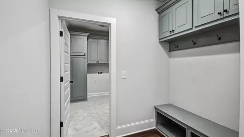 Entry Way - 447 Baleigh Way, Canton, MS 39046 photo 5 of 6