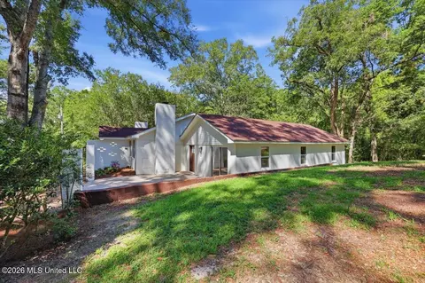 Exterior - 415 E Pine Ave, Mendenhall, MS 39114 photo 4 of 9