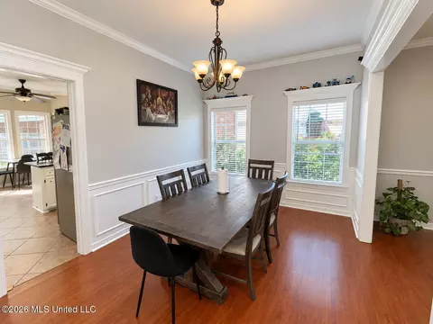 Dining - 806 Lindberg Ave, Natchez, MS 39120 photo 1 of 2