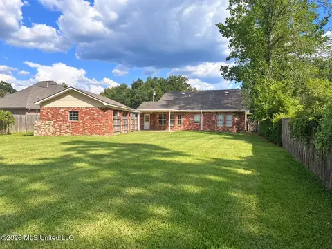 Exterior - 806 Lindberg Ave, Natchez, MS 39120 photo 7 of 7