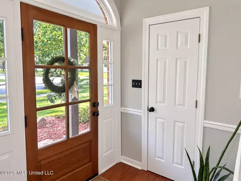 Entry Way - 806 Lindberg Ave, Natchez, MS 39120 photo 1 of 1