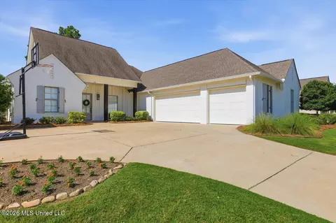 Exterior - 334 Wellstone Pl, Madison, MS 39110 photo 4 of 18