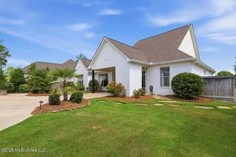 Exterior - 334 Wellstone Pl, Madison, MS 39110 photo 12 of 18