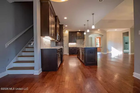 Entry Way - 866 Craft Rd, Hernando, MS 38632 photo 1 of 1