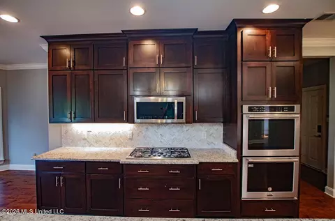 Kitchen - 866 Craft Rd, Hernando, MS 38632 photo 1 of 1