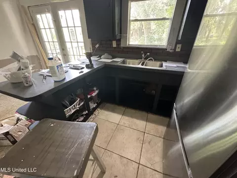 Kitchen - 5418 Elder St, Moss Point, MS 39563 photo 1 of 2