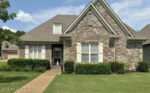 5914 W Foxdale Loop, Southaven, MS 38672