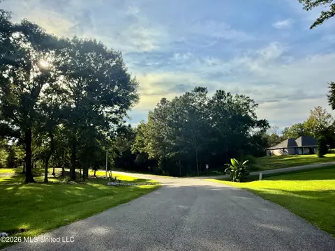 Robin St, Vancleave, MS 39565 photo 4