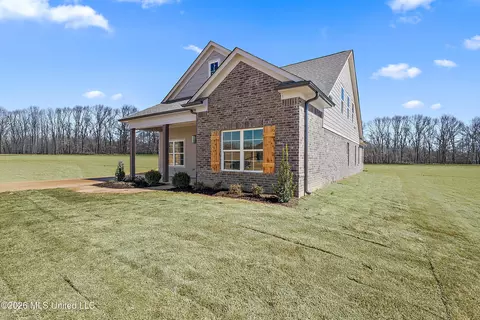 Exterior - 297 Kason Scott Rd, Hernando, MS 38632 photo 2 of 8