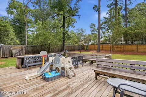 Exterior - 134 Chippewa Cir, Jackson, MS 39211 photo 4 of 8