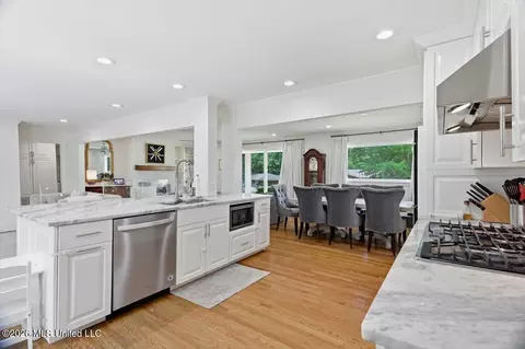 Kitchen - 134 Chippewa Cir, Jackson, MS 39211 photo 4 of 4