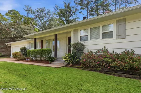 Exterior - 134 Chippewa Cir, Jackson, MS 39211 photo 3 of 8