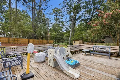 Exterior - 134 Chippewa Cir, Jackson, MS 39211 photo 5 of 8