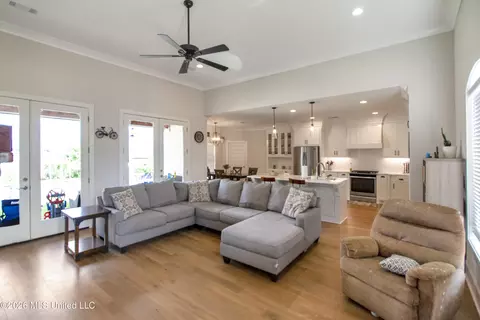 Living - 705 Glenwild Dr, Canton, MS 39046 photo 1 of 3