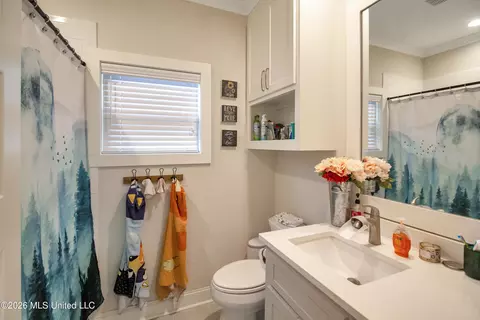 Bath - 705 Glenwild Dr, Canton, MS 39046 photo 7 of 7
