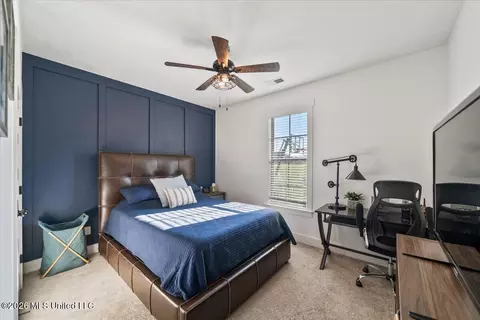Bedroom - 2865 Walking Dog Ln, Nesbit, MS 38651 photo 2 of 3