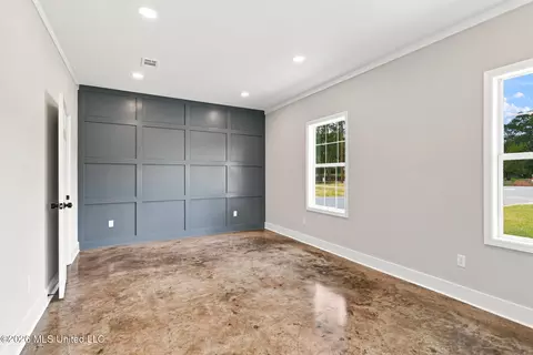 Living - 3978 Morton-rankin County Line Rd, Morton, MS 39117 photo 1 of 1