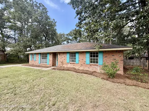 Exterior - 106 Cumberland Ct, Brandon, MS 39047 photo 3 of 6