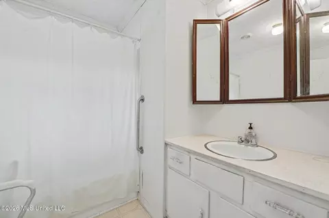 Bath - 24720 Davis Dead River Dr, Lucedale, MS 39452 photo 1 of 1