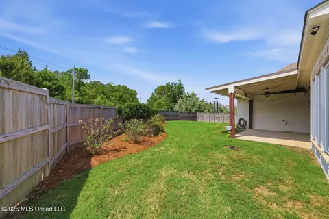 Exterior - 403 Huntington Pt, Brandon, MS 39047 photo 6 of 6