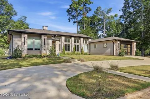 Exterior - 3 Carter Grv, Jackson, MS 39211 photo 1 of 17