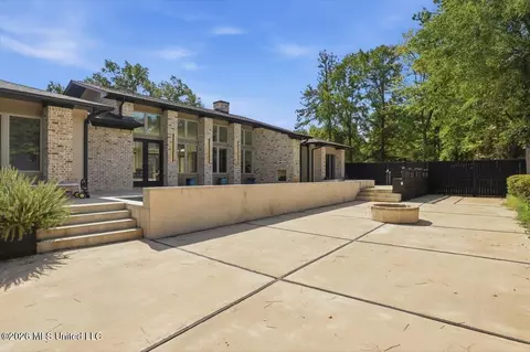 Exterior - 3 Carter Grv, Jackson, MS 39211 photo 9 of 17