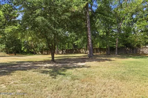 Exterior - 3 Carter Grv, Jackson, MS 39211 photo 13 of 17