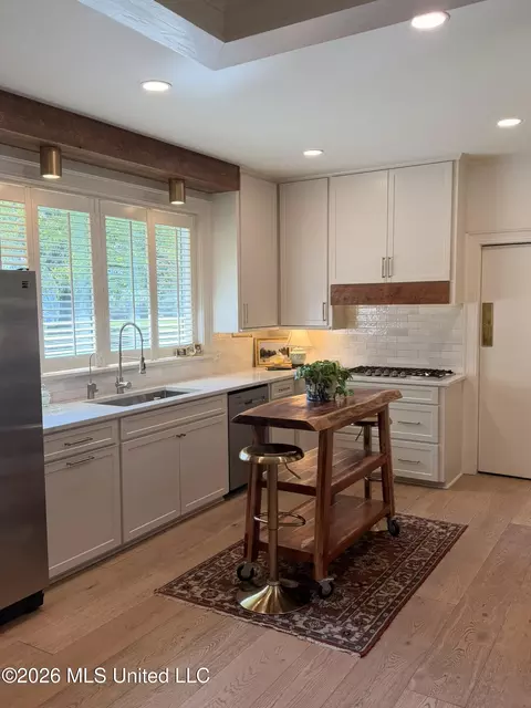 Kitchen - 2 Bingaman Ln, Natchez, MS 39120 photo 1 of 4