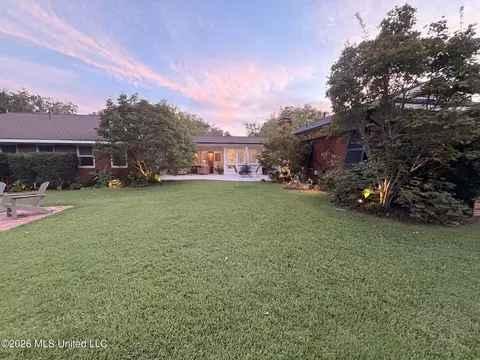 Exterior - 2 Bingaman Ln, Natchez, MS 39120 photo 4 of 5