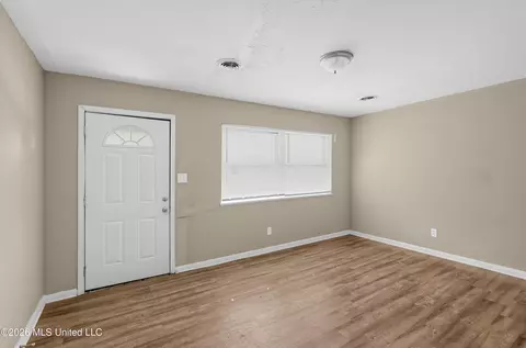 Living - 1333 Maria Dr, Jackson, MS 39204 photo 2 of 2