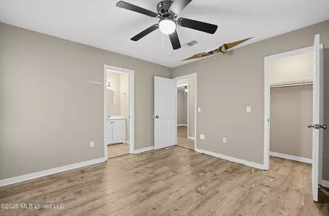 Bedroom - 223 One Park Pl, Jackson, MS 39212 photo 3 of 7
