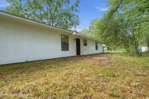 Exterior - 223 One Park Pl, Jackson, MS 39212 photo 3 of 3