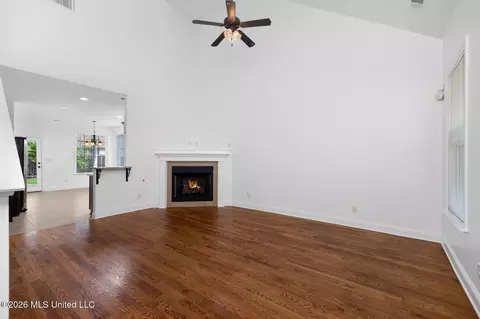 Living - 4656 E Dublin Cir, Olive Branch, MS 38654 photo 1 of 3