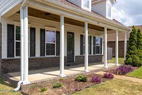 Exterior - 4656 E Dublin Cir, Olive Branch, MS 38654 photo 3 of 6