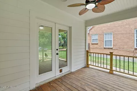 Exterior - 4017 Pine Hill Dr, Jackson, MS 39206 photo 3 of 7