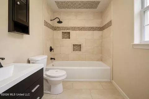 Bath - 2056 Monaco St, Jackson, MS 39204 photo 2 of 2