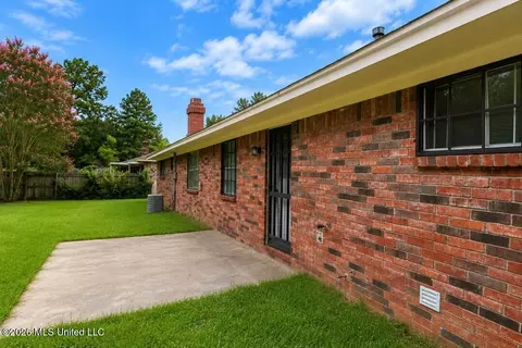 Other - 2056 Monaco St, Jackson, MS 39204 photo 1 of 7