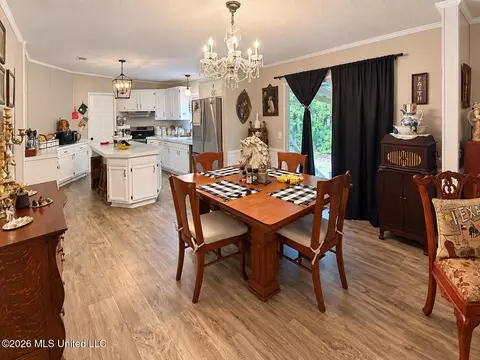 Dining - 143 Pre Eddy Rd # A, Lucedale, MS 39452 photo 3 of 4