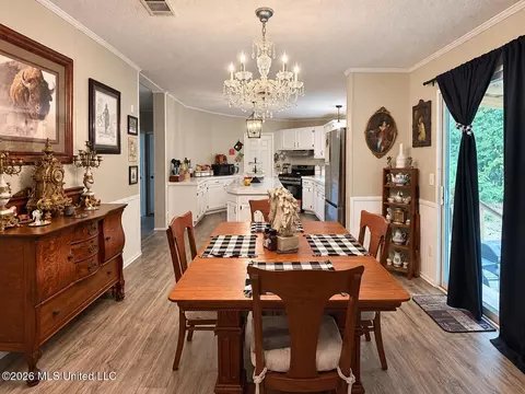Dining - 143 Pre Eddy Rd # A, Lucedale, MS 39452 photo 2 of 4