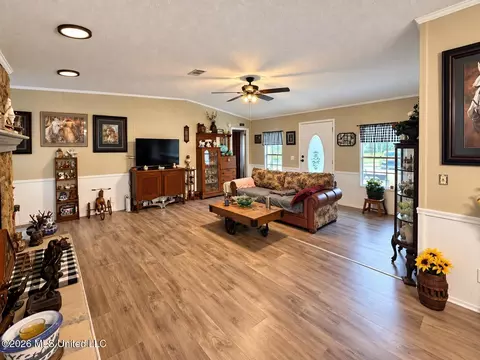 Living - 143 Pre Eddy Rd # A, Lucedale, MS 39452 photo 3 of 5