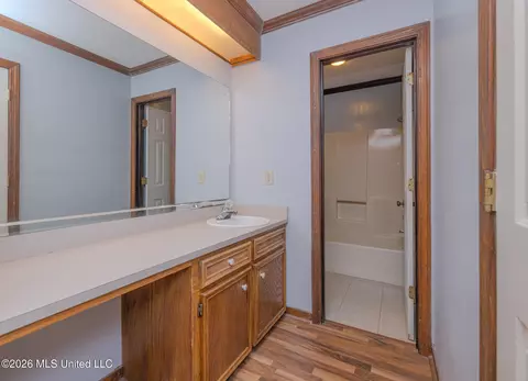 Bath - 26 Brock Dr, Byram, MS 39272 photo 2 of 4
