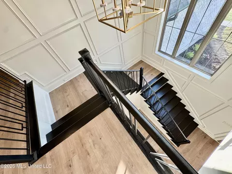 Entry Way - 324 Oakworth Dr, Hernando, MS 38632 photo 5 of 8