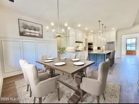 Dining - 324 Oakworth Dr, Hernando, MS 38632 photo 2 of 8