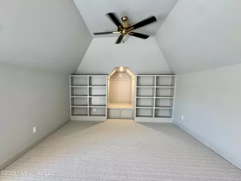 Bedroom - 324 Oakworth Dr, Hernando, MS 38632 photo 6 of 8