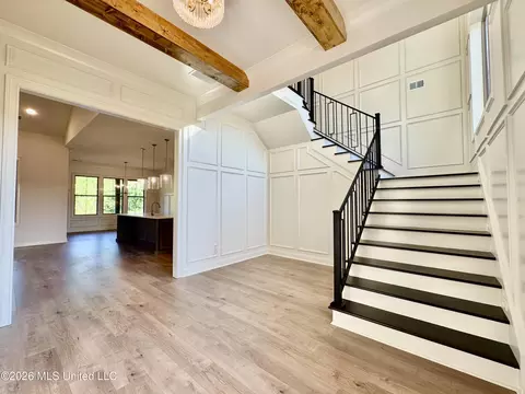 Entry Way - 324 Oakworth Dr, Hernando, MS 38632 photo 1 of 8