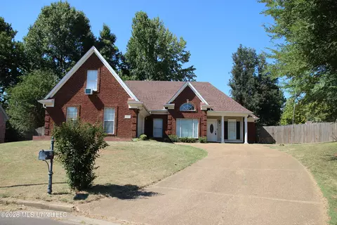 910 Scotch Pine Cv, Southaven, MS 38671