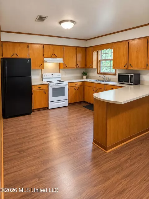 Kitchen - 314 Barbara Ave, Magee, MS 39111 photo 1 of 1